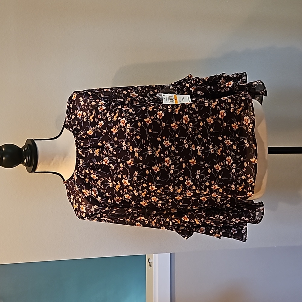 1. State Purple Ruffle Sleeve Blouse. Small. NWT